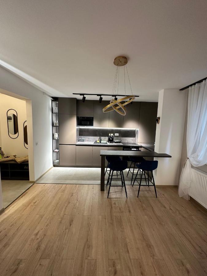Coresi Luxury Apartments Brasov Exterior photo